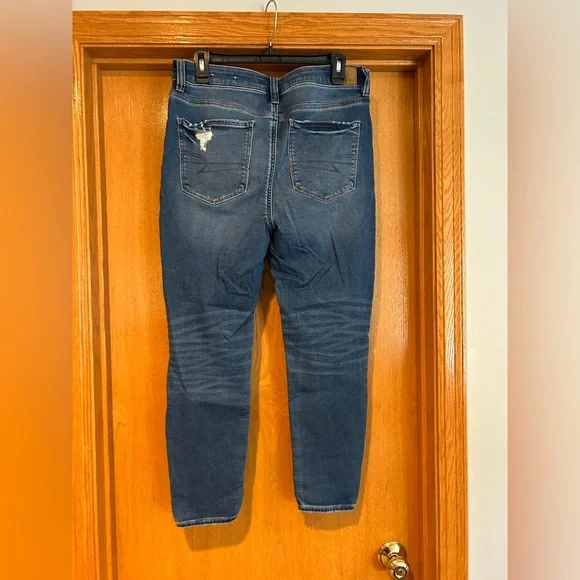 NWOT American Eagle Outfitters Ripped Dark Blue Skinny Jeans size 12 short - Picture 2 of 5